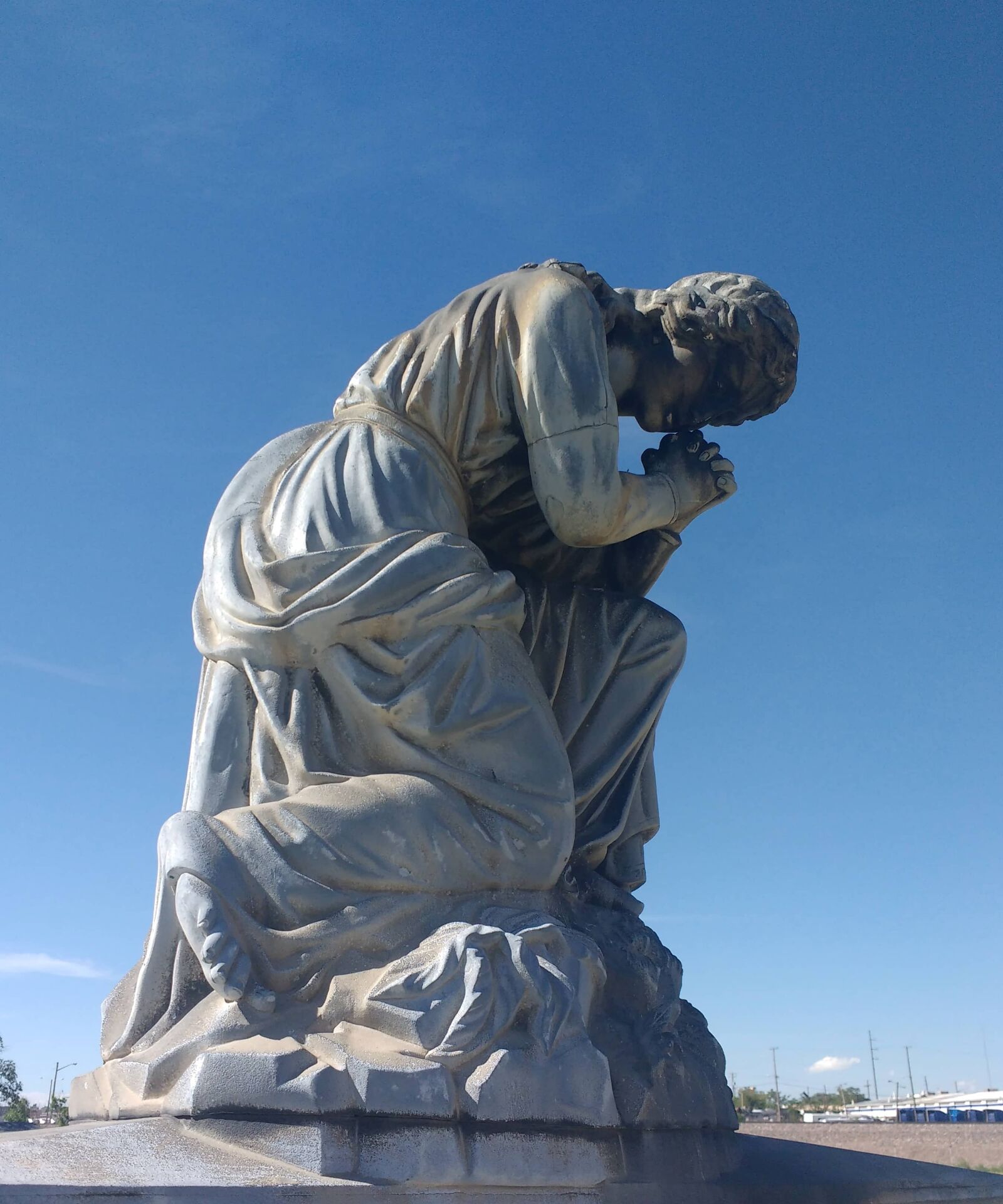 Motorola MotoG3 sample photo. Sculpture, sky, monument, statue photography