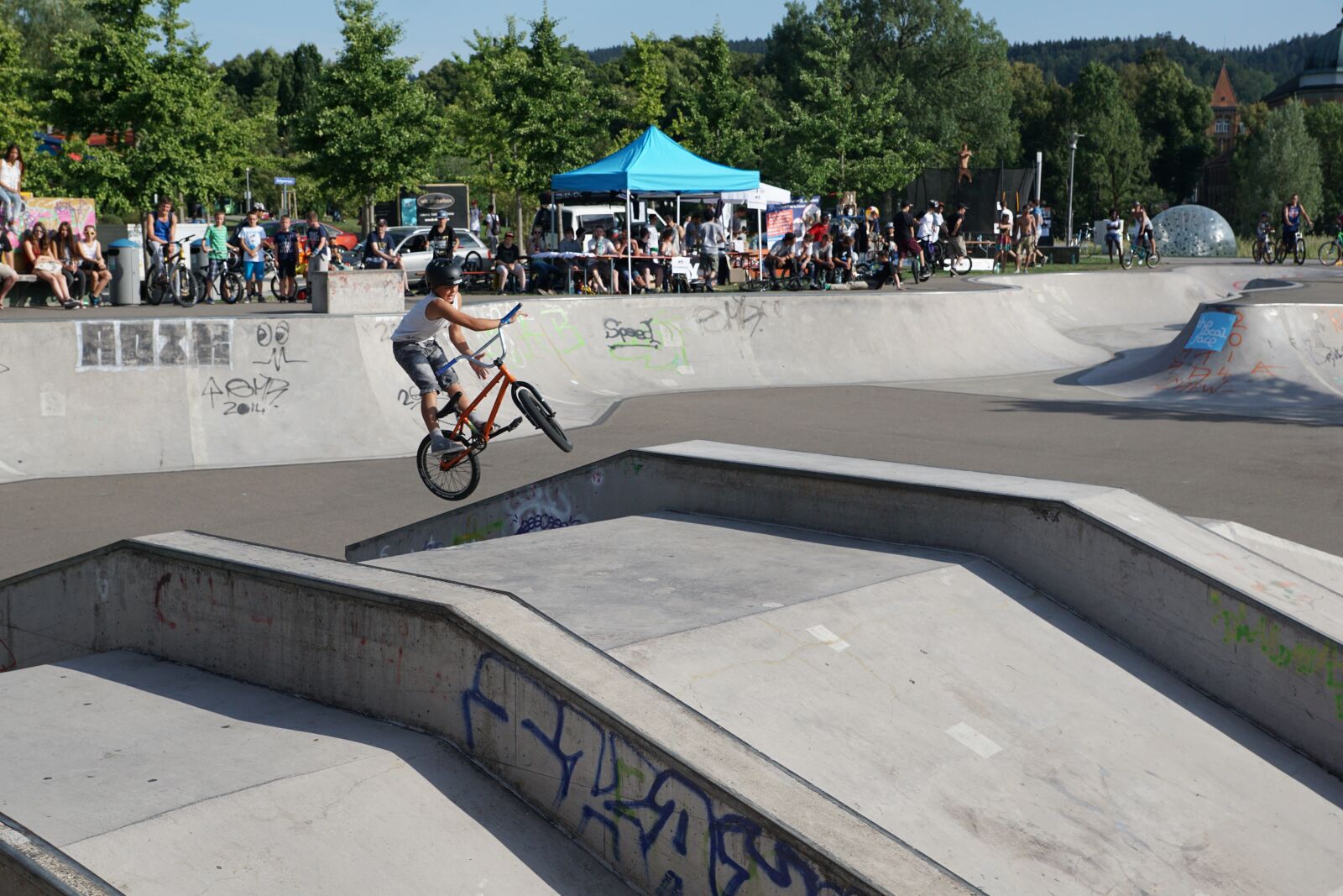 Sony DT 16-50mm F2.8 SSM sample photo. Bmx, bike, drive photography