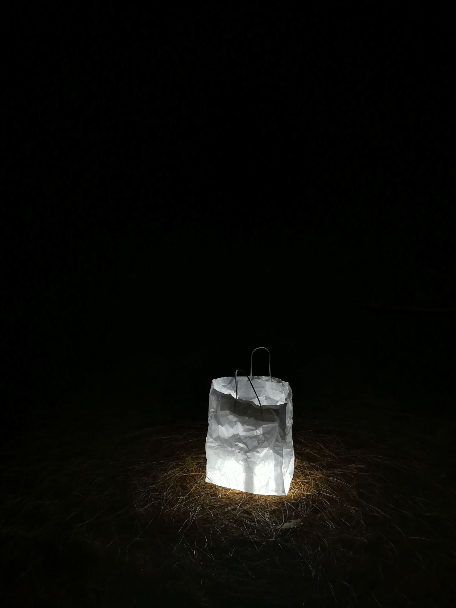 HUAWEI honor 6x sample photo. Light, night, darkness photography