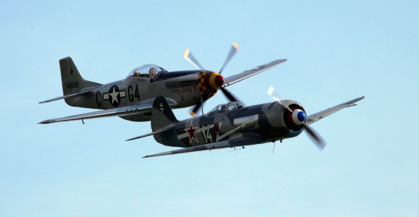 Canon EOS 50D sample photo. Warbirds, yakovlev, north american photography