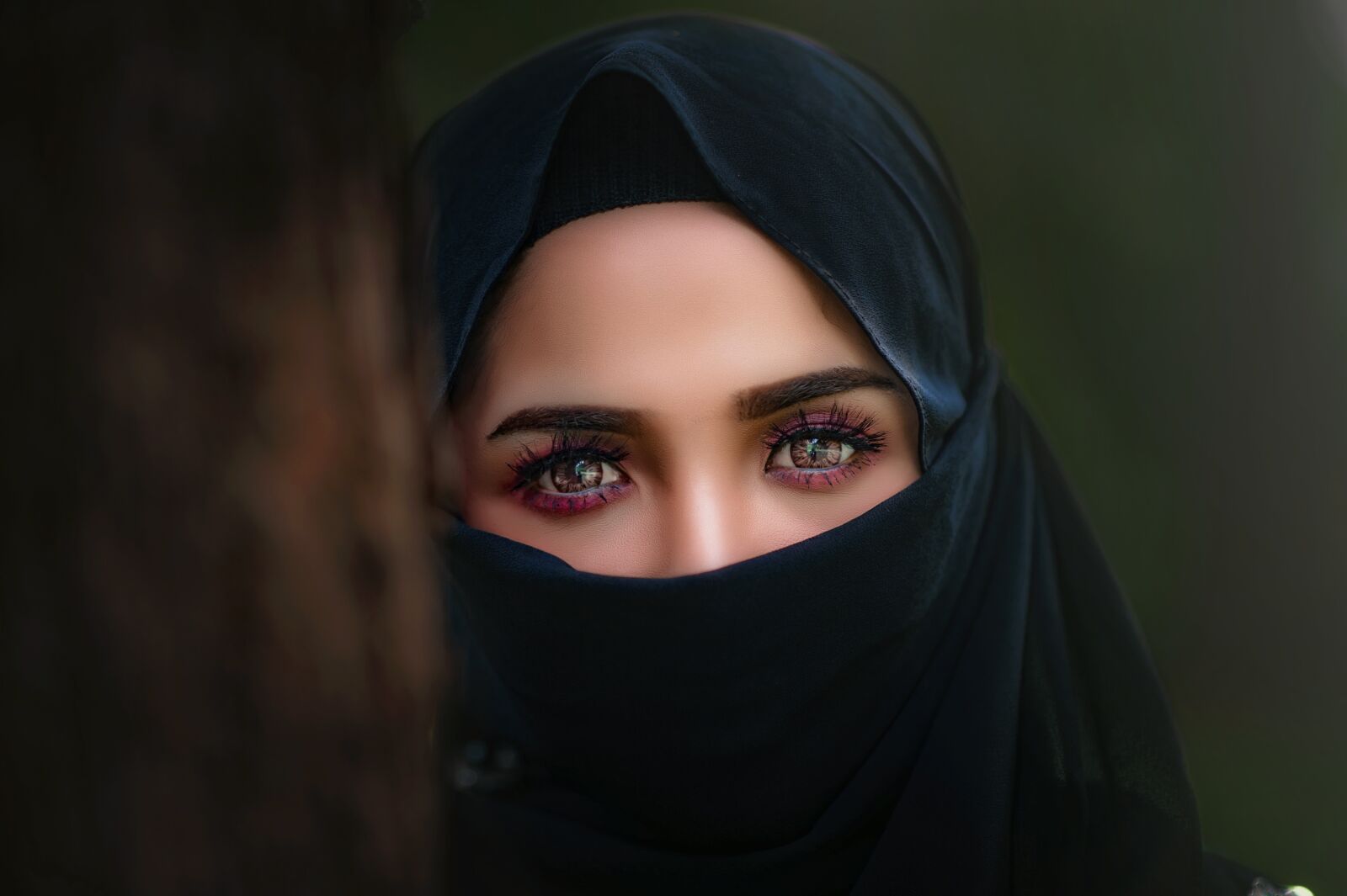 Nikon D700 sample photo. Hijab, headscarf, portrait photography