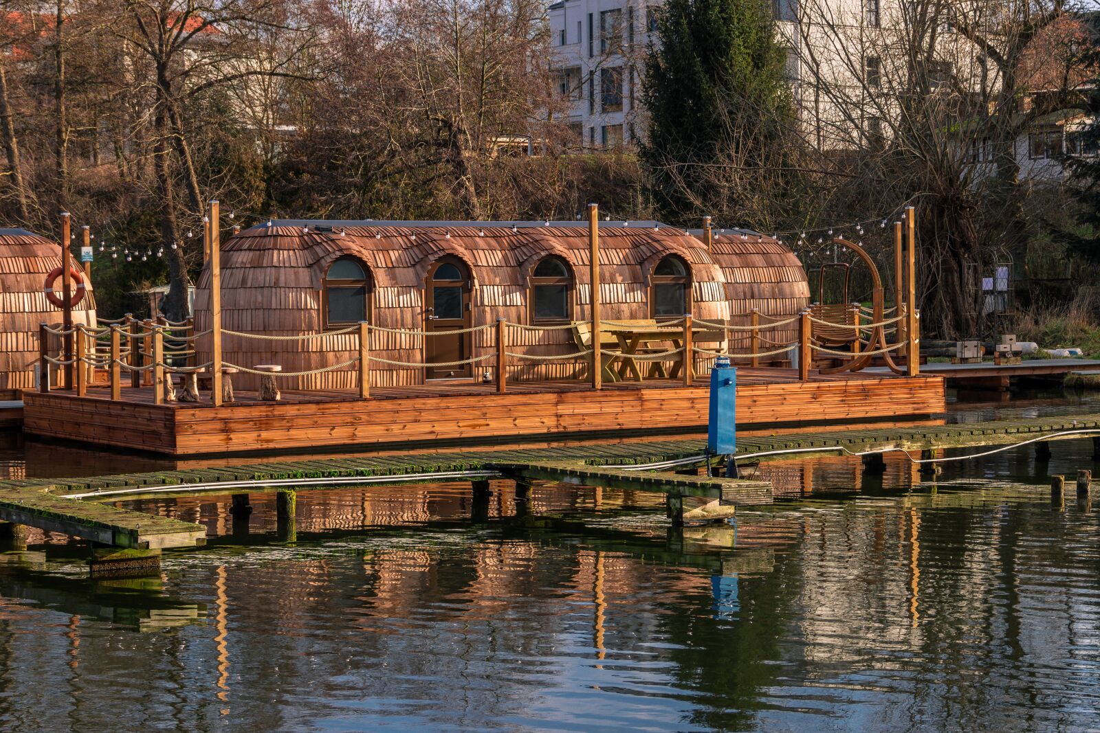 Canon EF-S 18-135mm F3.5-5.6 IS sample photo. Lake, water, boats photography