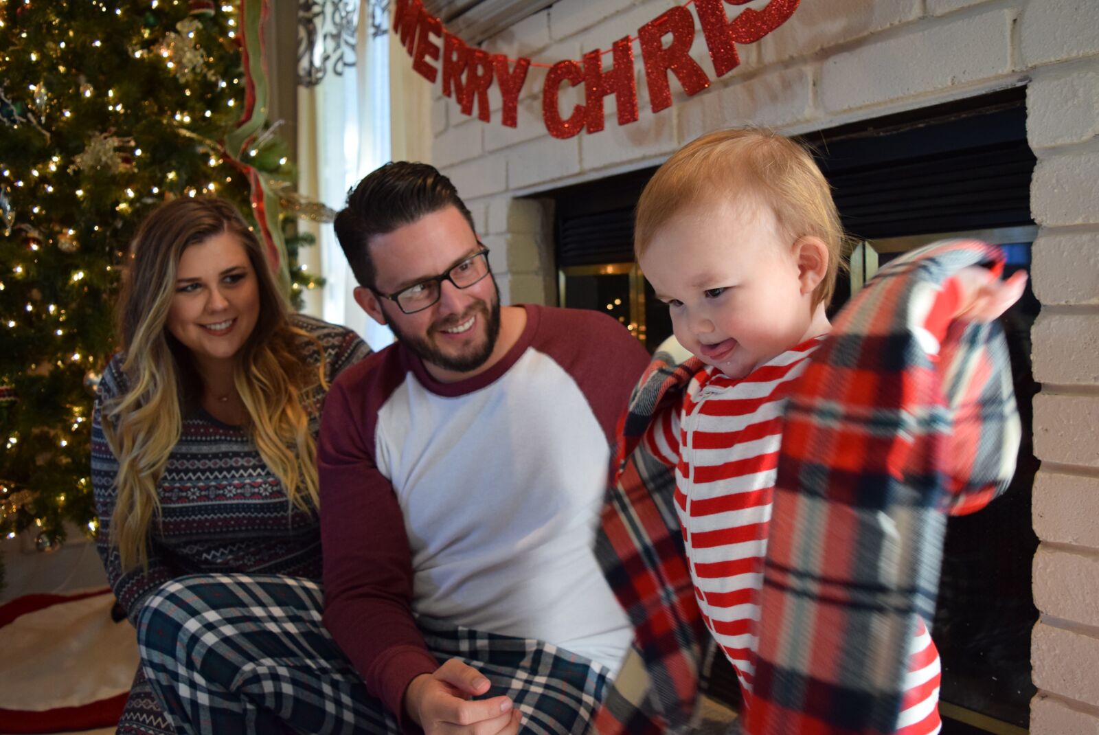 Nikon D5300 sample photo. Christmas, family, family christmas photography