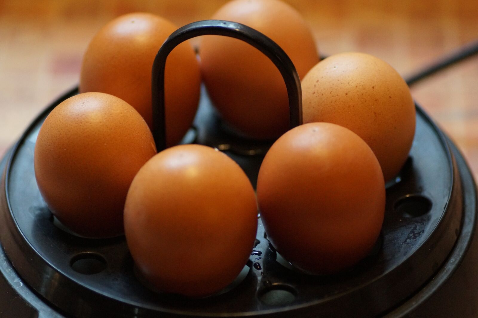 Sony SLT-A58 sample photo. Eggs, cooked, on photography