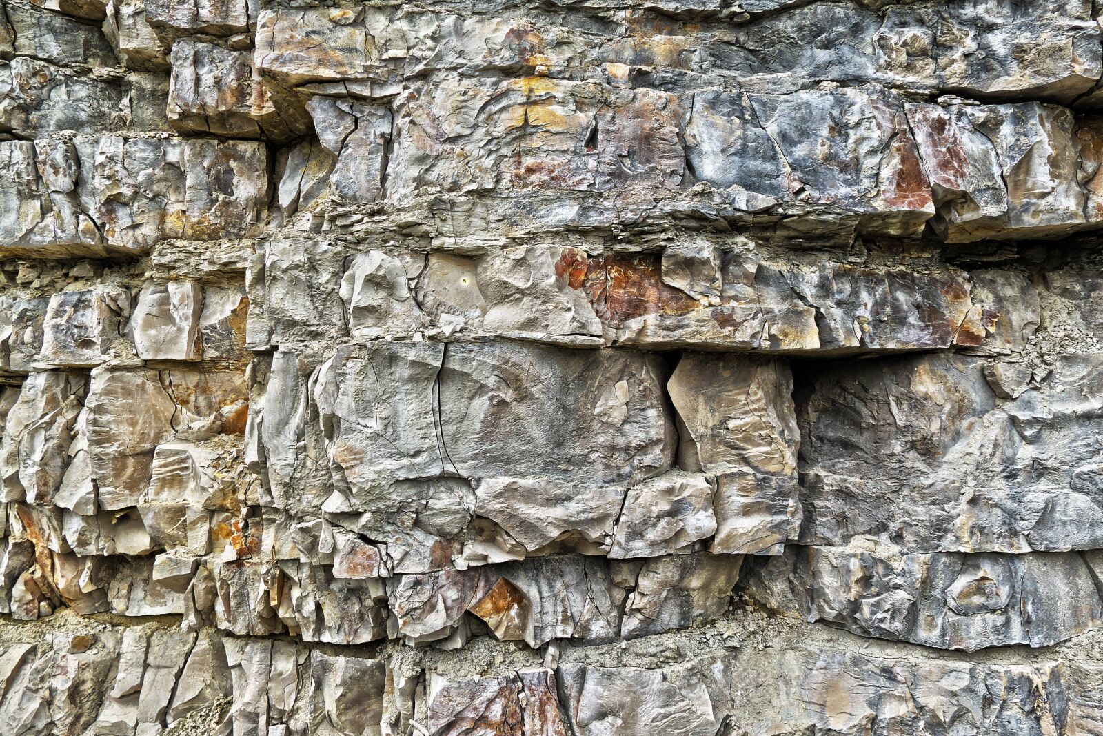 Panasonic Lumix DMC-FZ1000 sample photo. Quarry, rock, stone photography
