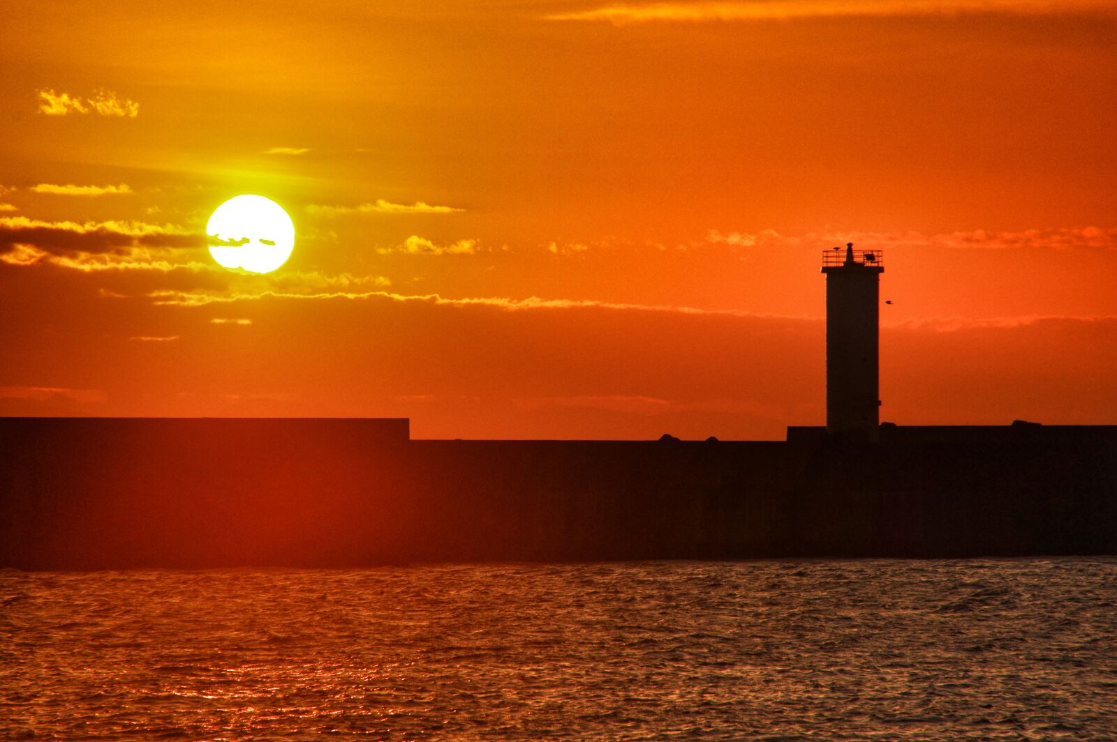 Pentax K-3 sample photo. Sunrise, lighthouse, port photography
