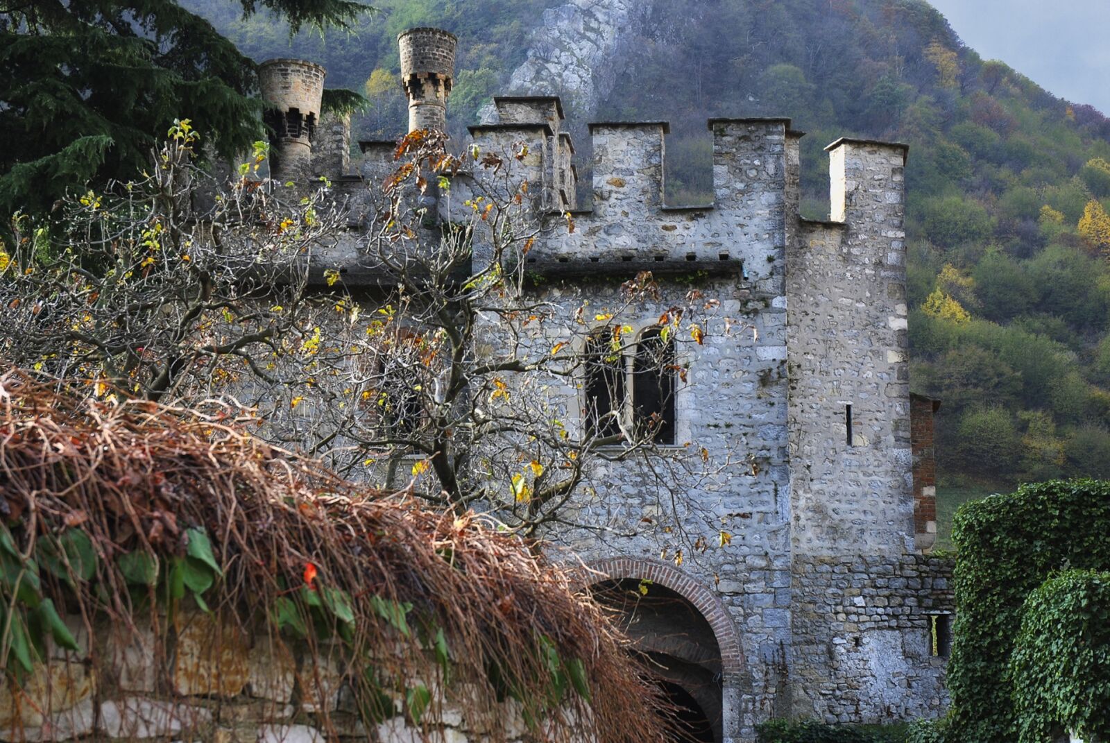Nikon D80 sample photo. Castle, old, architecture photography