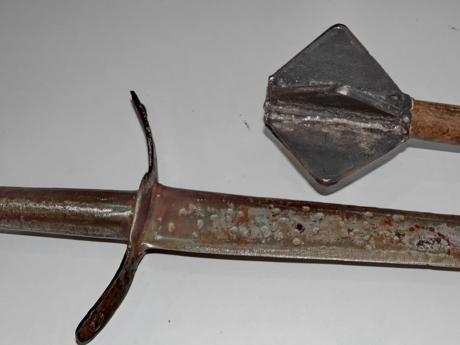 Nikon Coolpix P520 sample photo. Antique, blade, cast iron photography