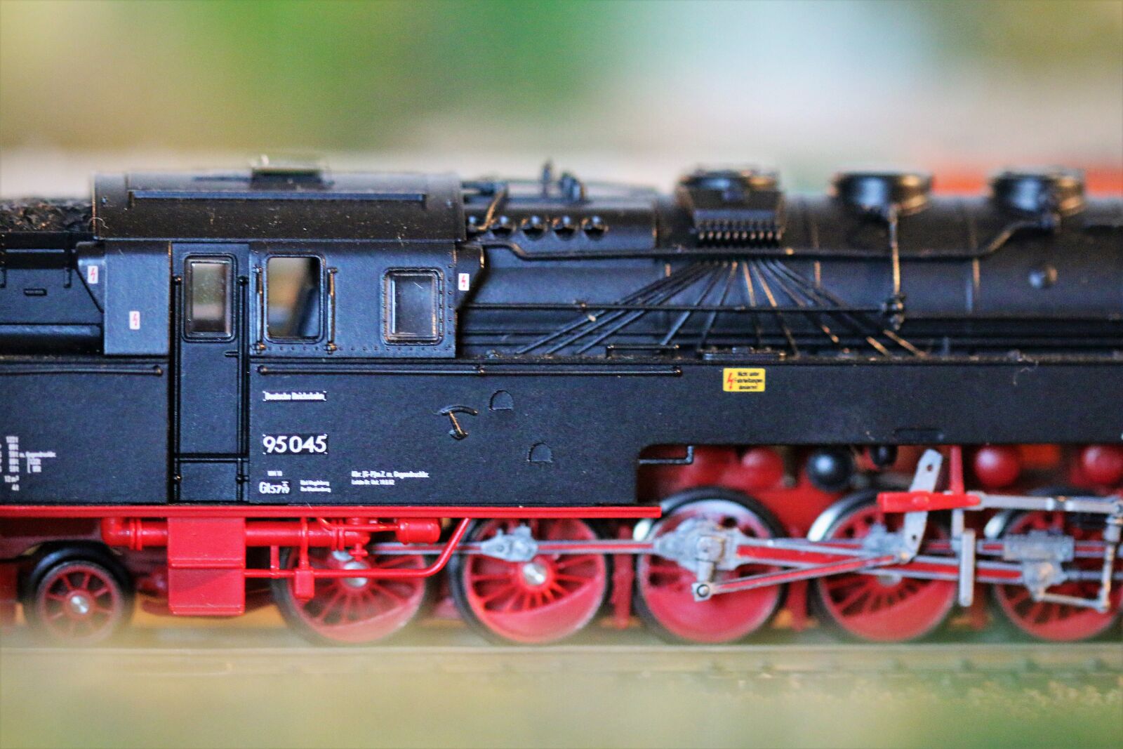 Canon EOS 70D + Canon EF 100mm F2.8 Macro USM sample photo. Miniature, railway, toys photography
