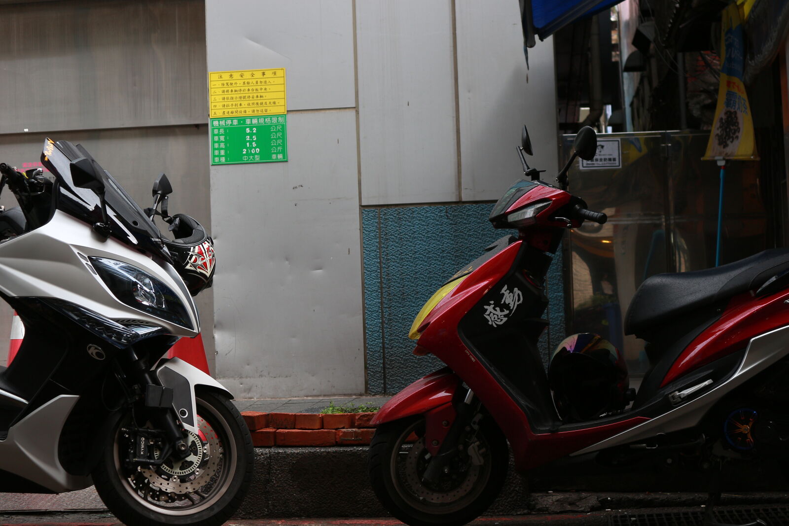 Canon EOS M sample photo