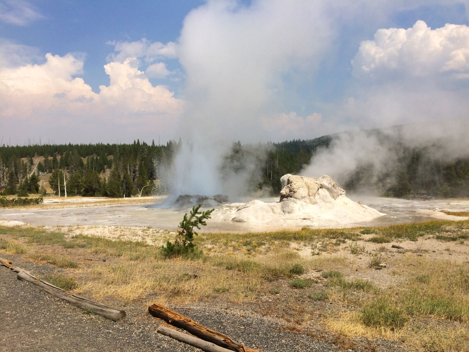 iPhone 5s back camera 4.15mm f/2.2 sample photo. Geyser photography