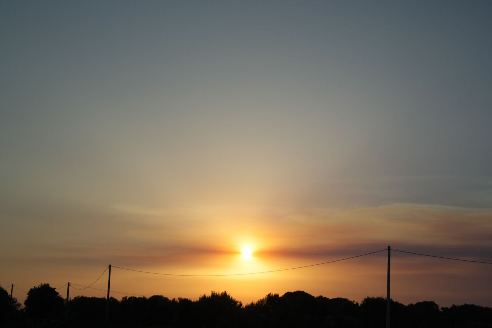 Canon EOS 1000D (EOS Digital Rebel XS / EOS Kiss F) sample photo. Sunset, sun, sky photography