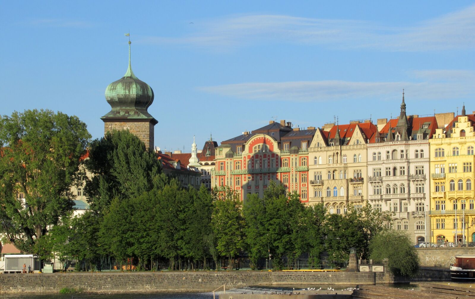 Canon PowerShot SX620 HS sample photo. Prague, the vltava, architecture photography