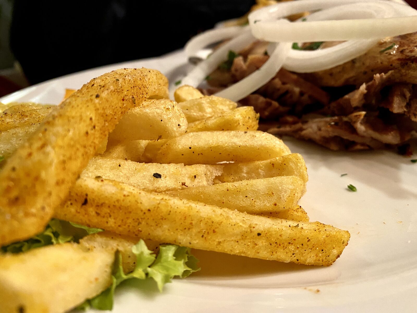 Apple iPhone 11 Pro Max sample photo. French, gyros, eat photography