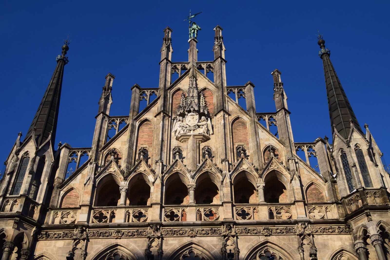 Nikon D3300 sample photo. Munich, town hall, town photography