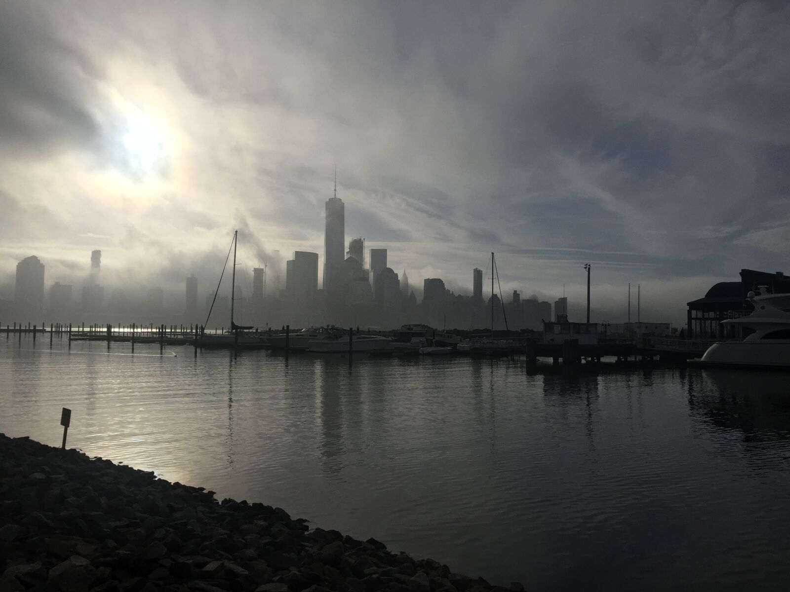 iPhone 6 back camera 4.15mm f/2.2 sample photo. Manhattan, new, york, city photography