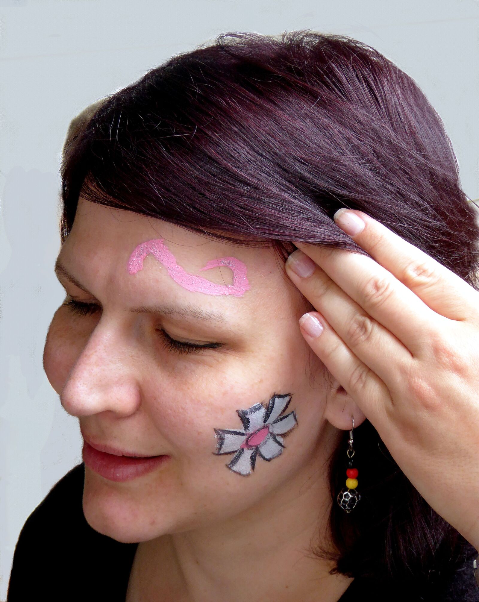 Panasonic DMC-TZ61 sample photo. Young woman, face, melted photography
