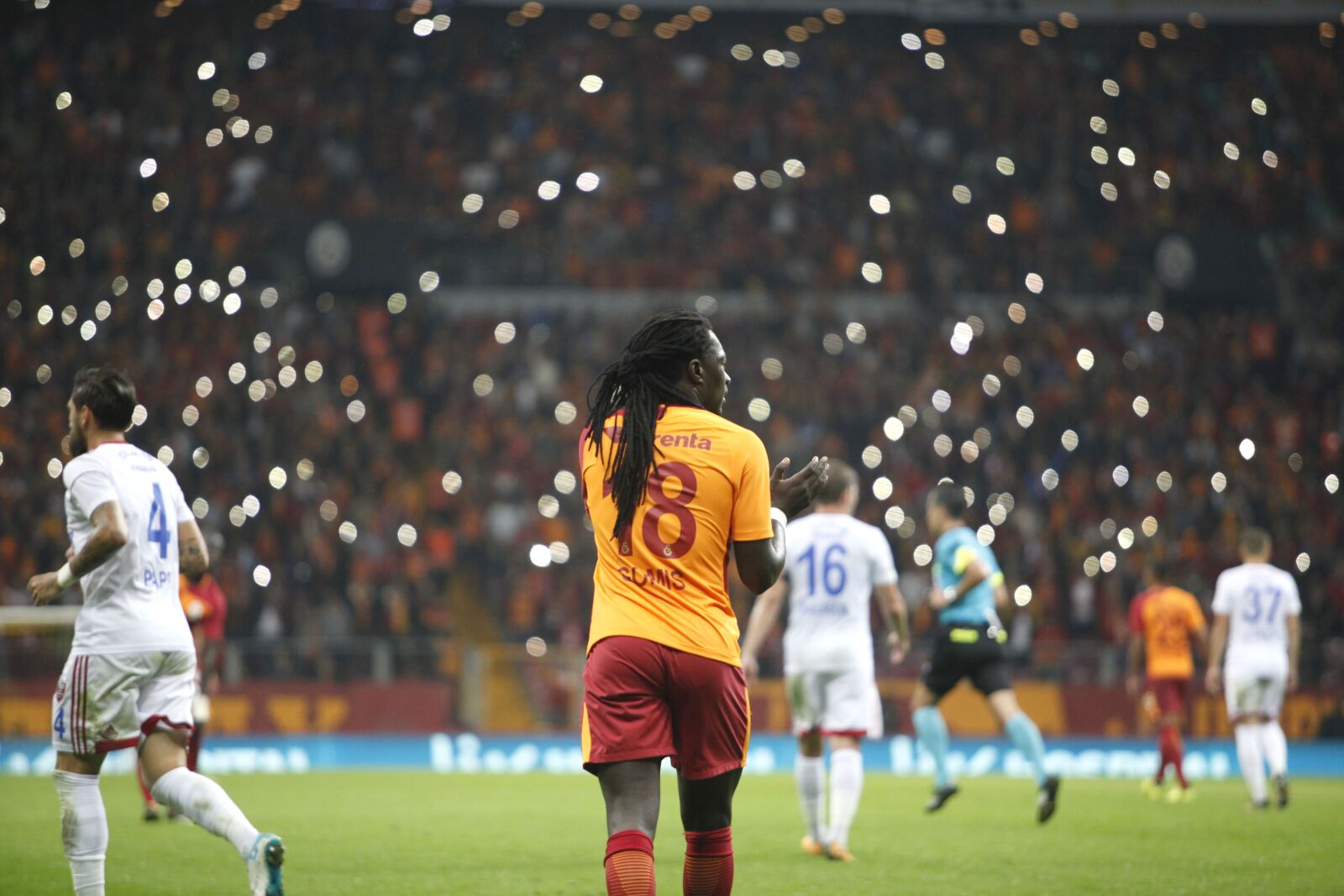 Canon EOS 5D Mark II sample photo. Bafetimbi gomis, galatasaray, lion photography
