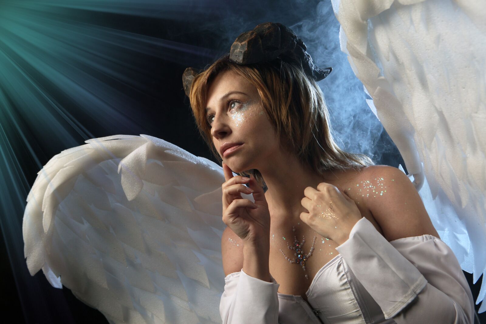 Canon EOS 5D Mark II sample photo. Angel, wings, pen photography