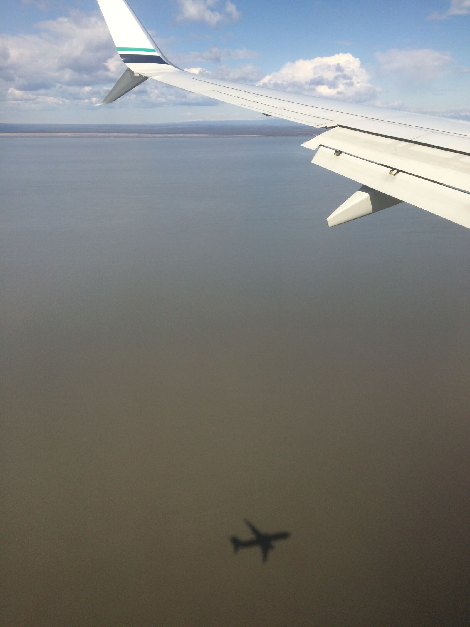iPhone 5s back camera 4.15mm f/2.2 sample photo. Airplane, flying high, sky photography