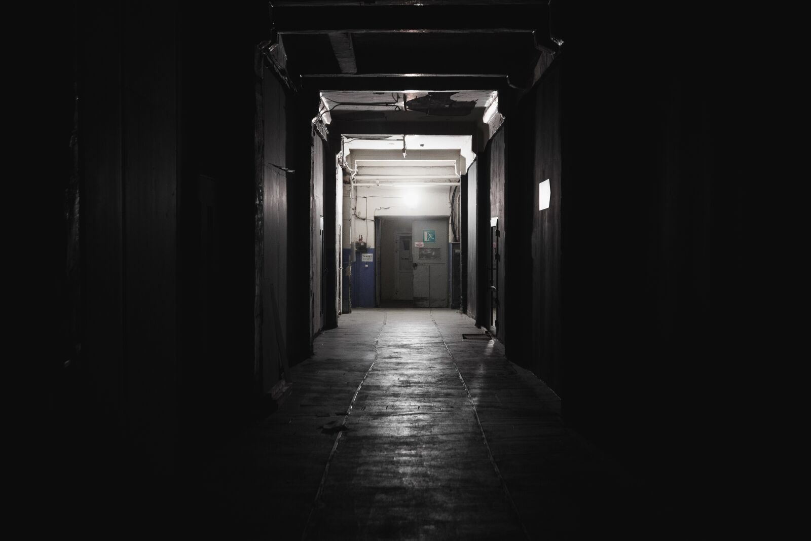 Canon EOS 60D sample photo. Corridor, light, door photography