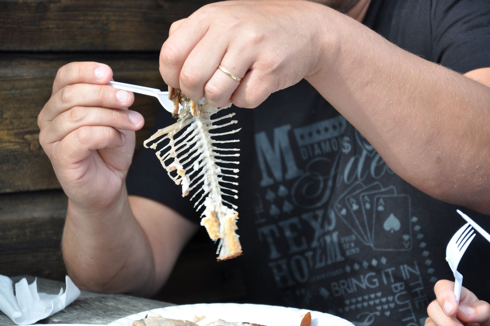 Nikon D90 sample photo. Fish, fishbone, clear photography