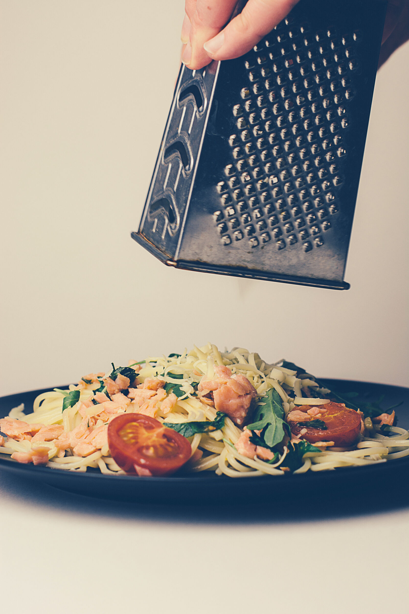 Nikon D5200 + Nikon AF-S Nikkor 50mm F1.4G sample photo. Cheese, food, grater, pasta photography