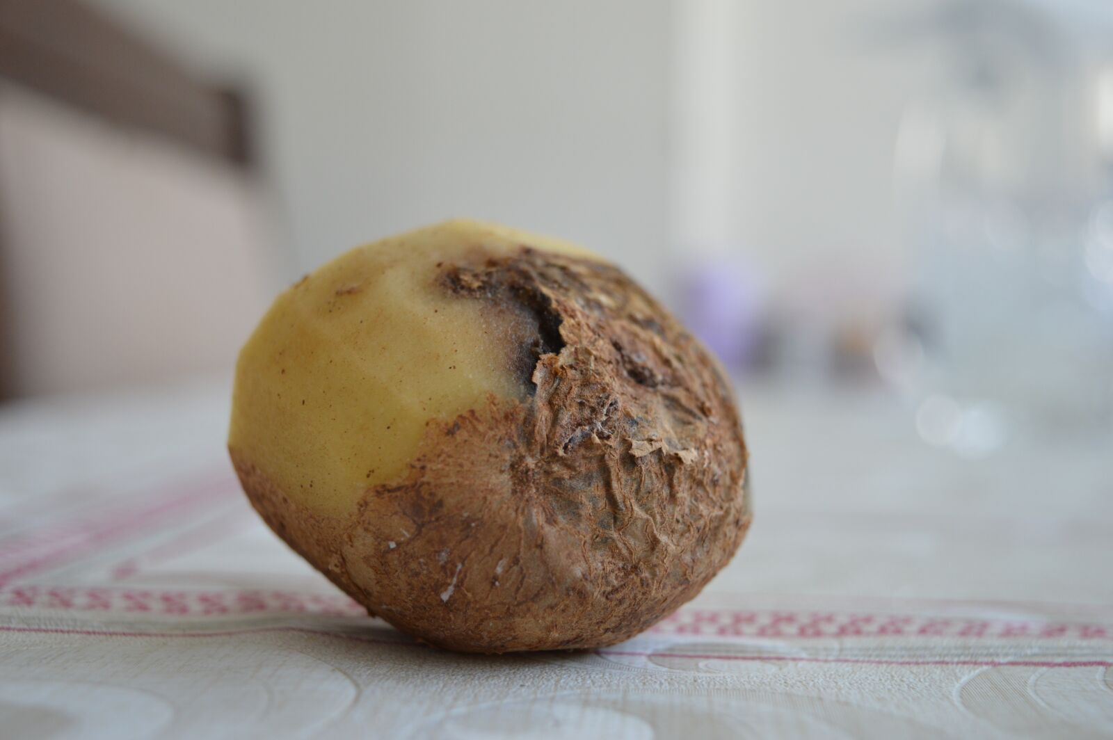 Nikon D3200 sample photo. Potato, yellow, shell photography