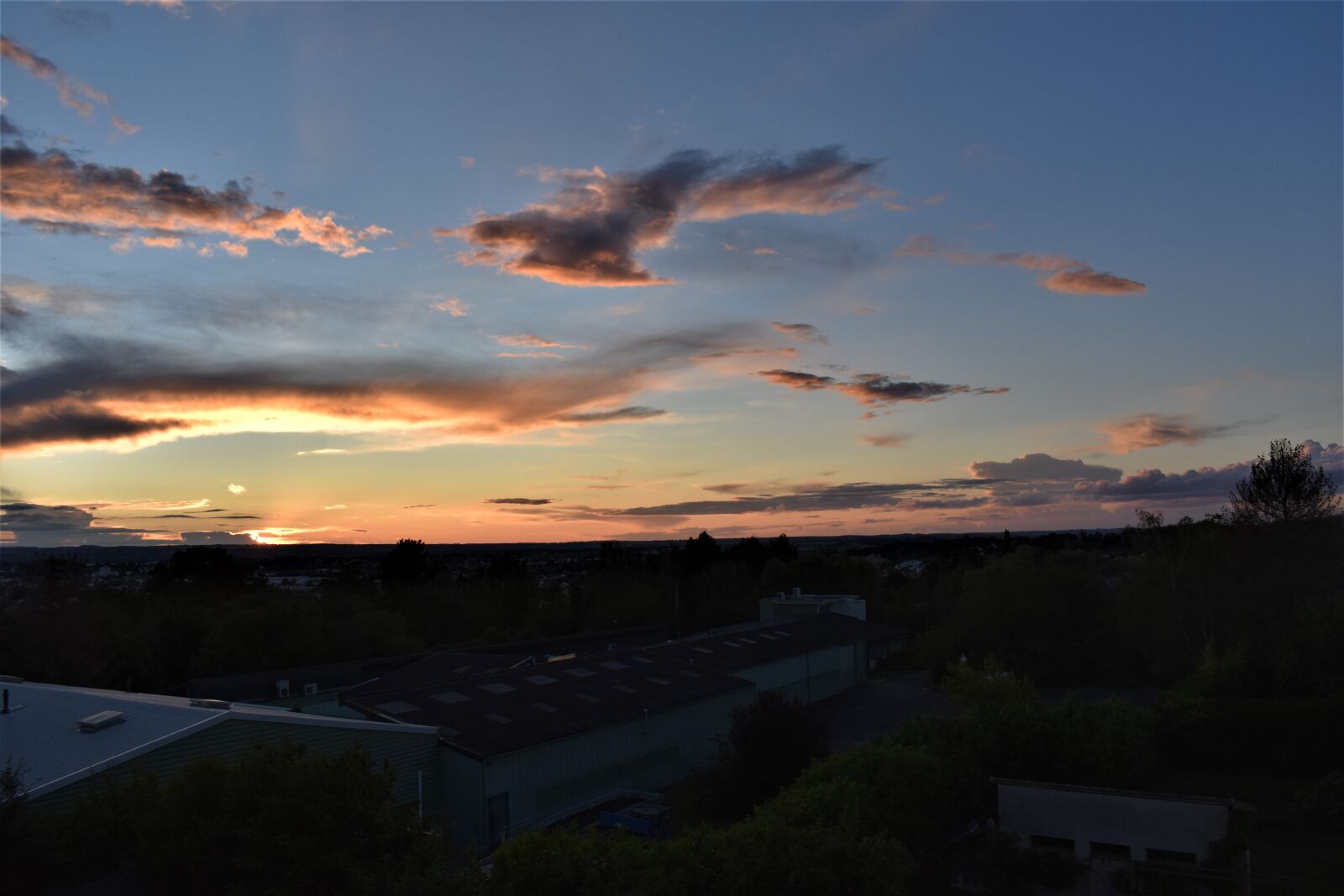 Nikon D3500 sample photo. Sky, sun, evening photography