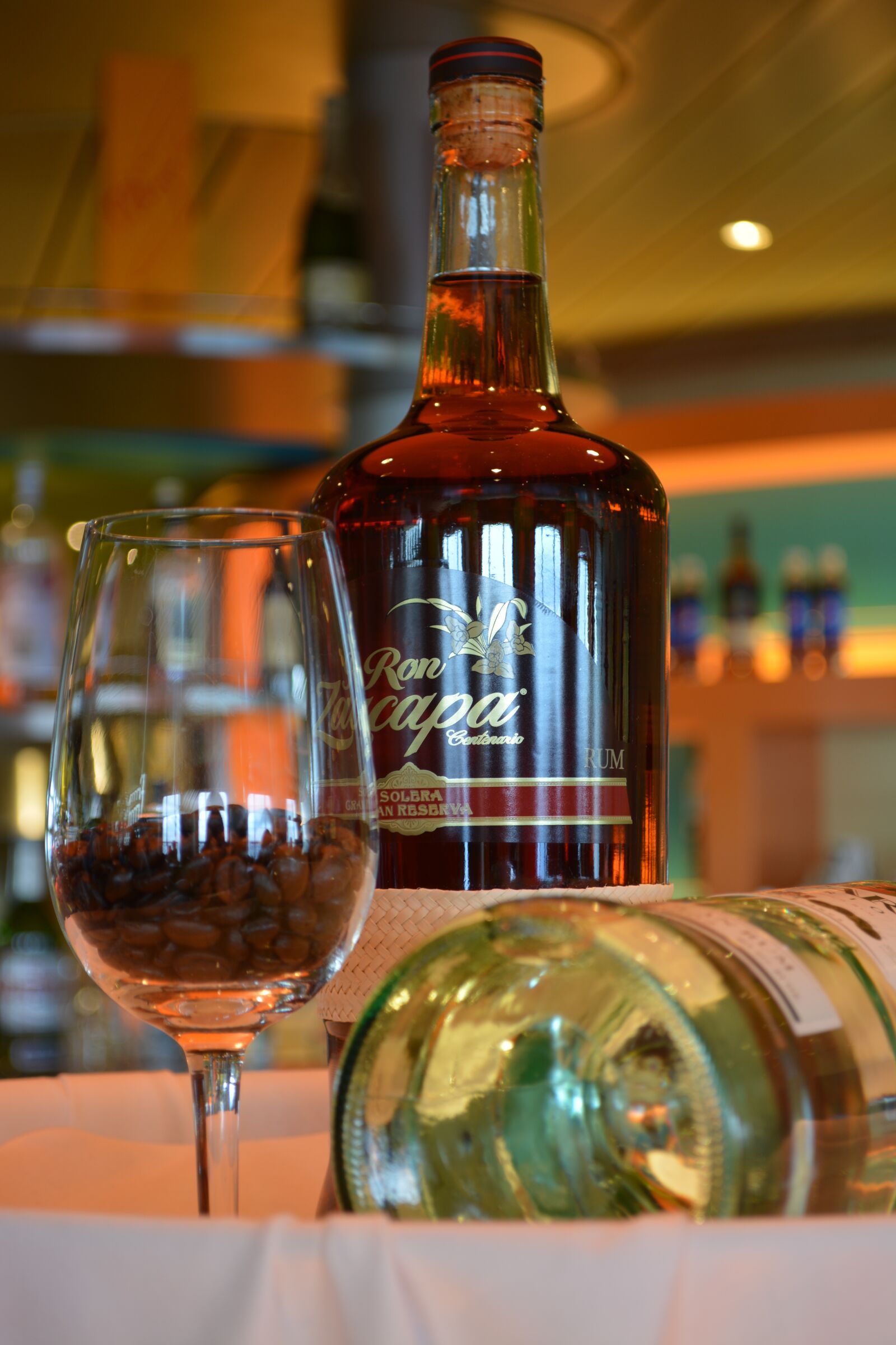 Nikon D5200 sample photo. Wine, wine glass, benefit photography