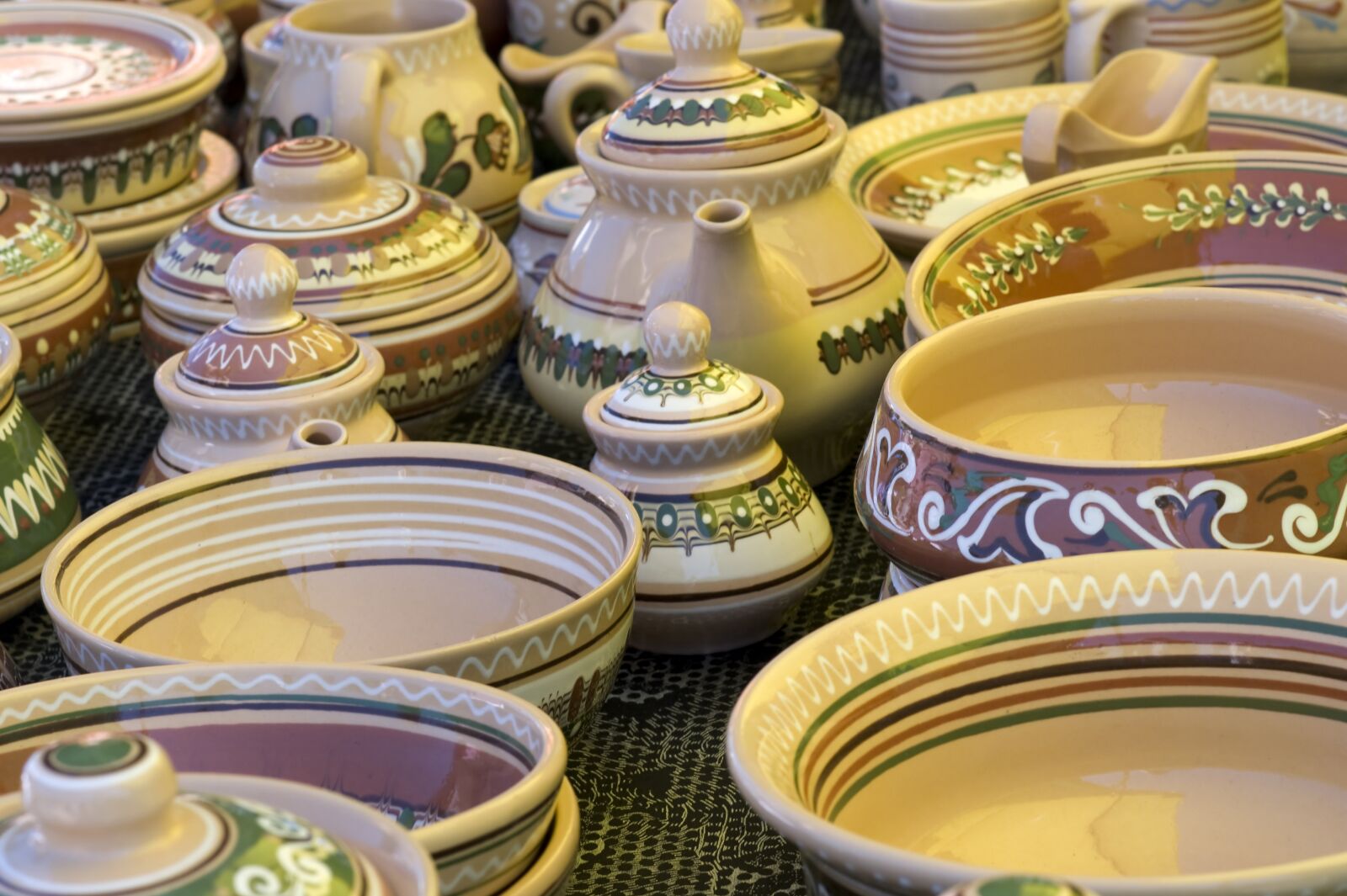 Sony Alpha DSLR-A350 sample photo. Jug, folk, ceramic photography