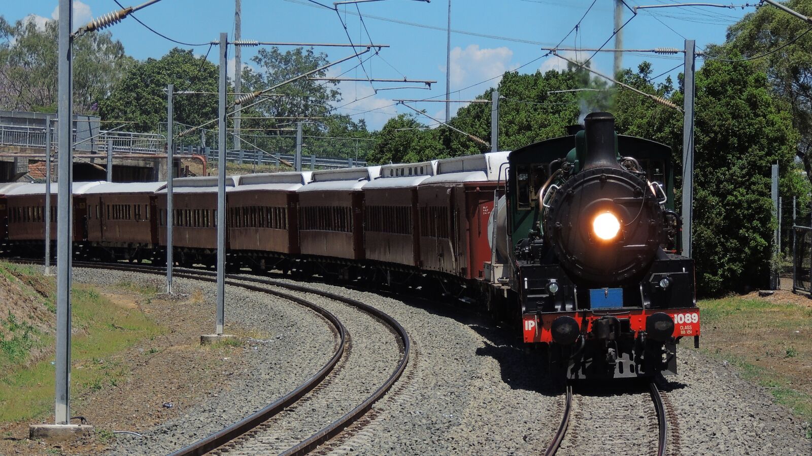 Nikon Coolpix P510 sample photo. Brisbane, train, steam photography