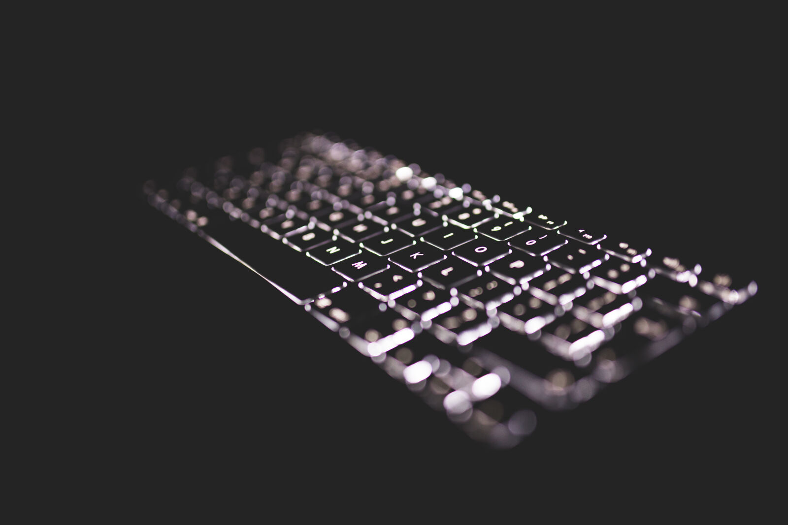 Canon EOS 6D + Sigma 35mm F1.4 DG HSM Art sample photo. Computer, keyboard photography