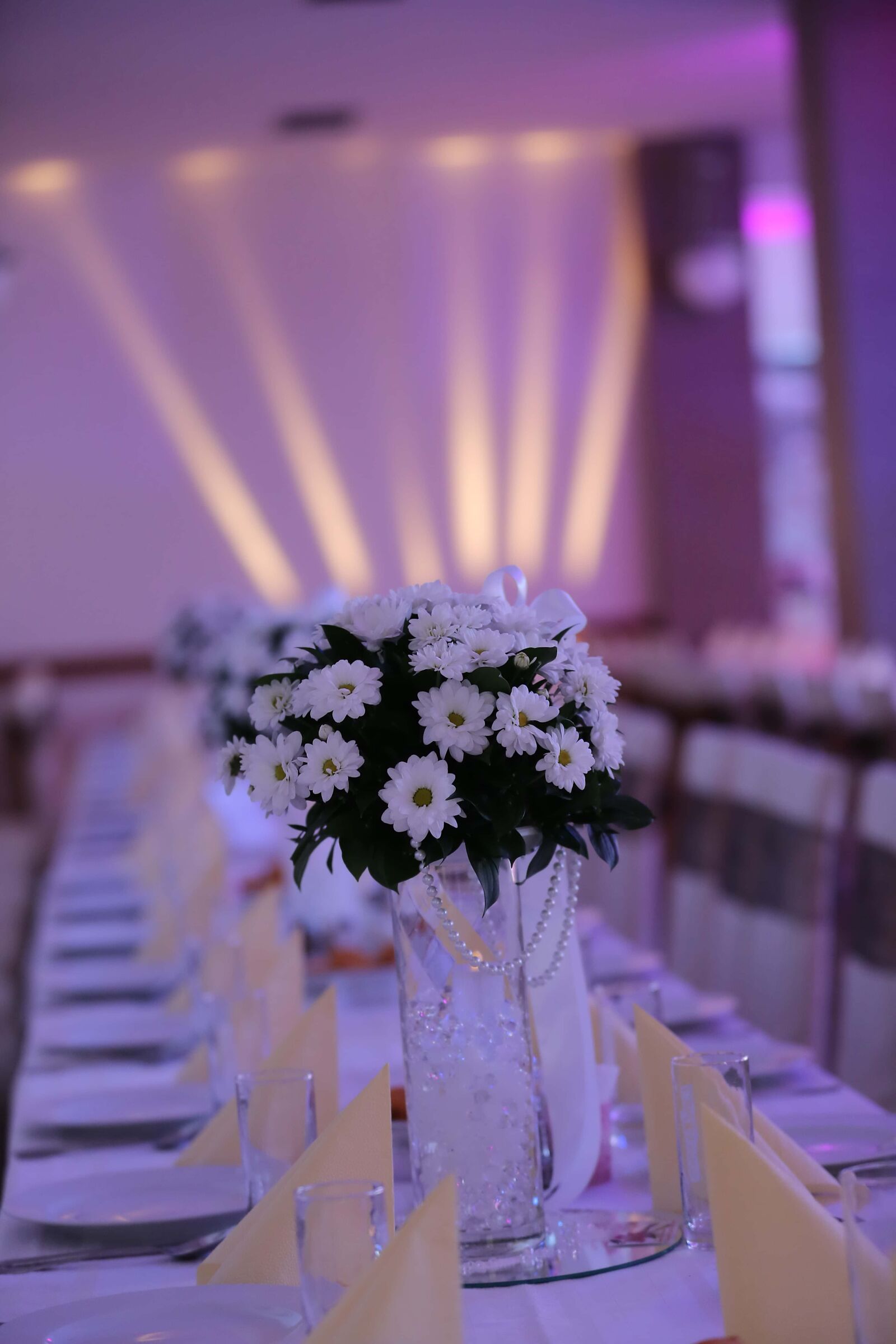 Canon EF 70-200mm F2.8L IS II USM sample photo. Wedding bouquet, wedding venue photography