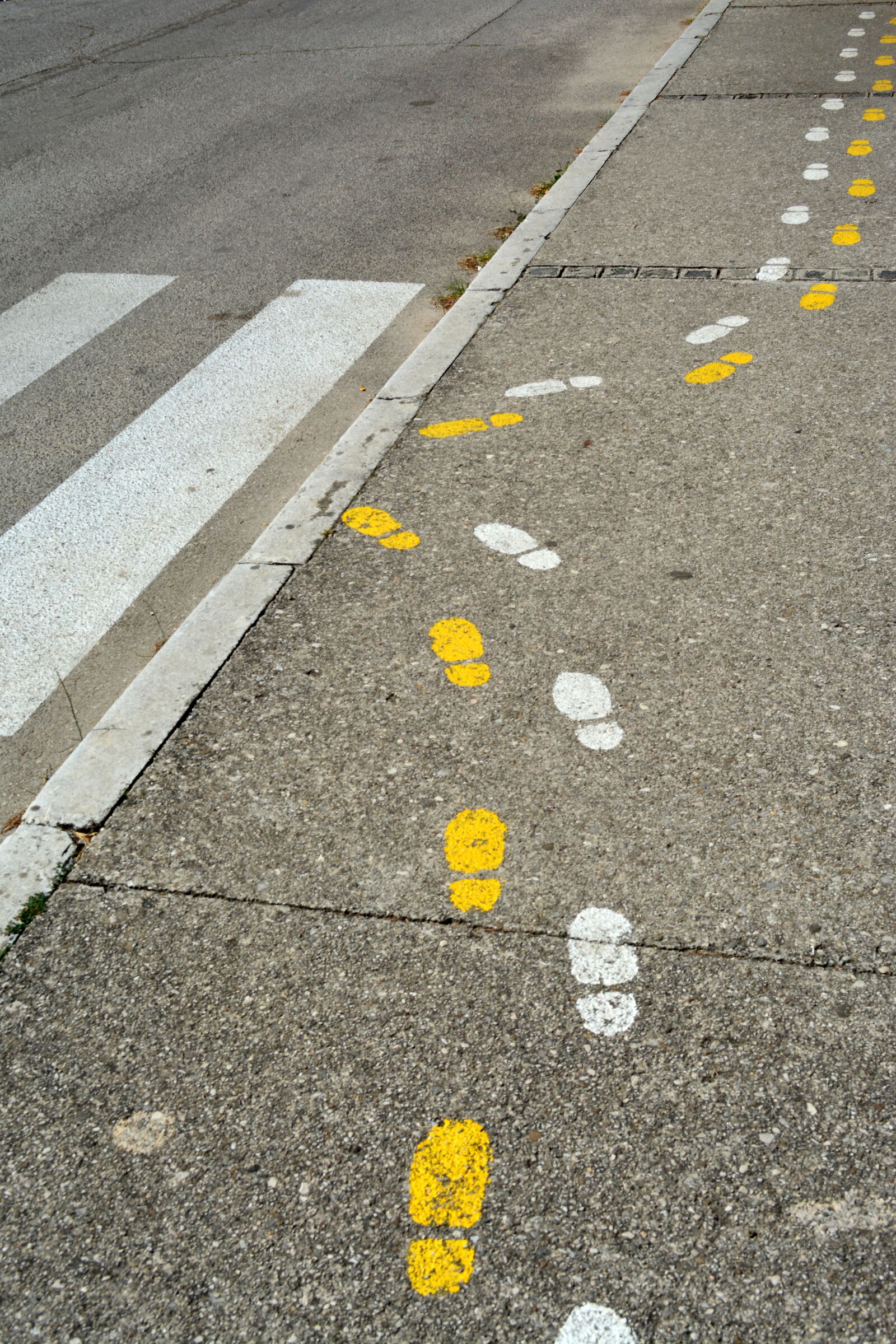 Nikon D5200 sample photo. Footprint, foot mark, tracing photography