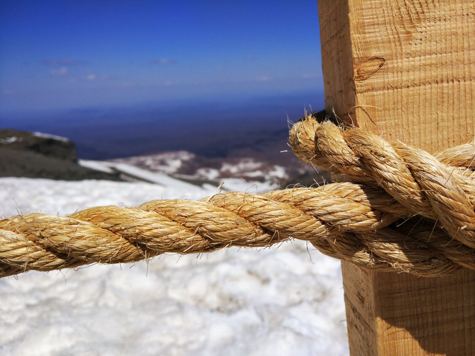 Xiaomi MI 5 sample photo. Changbai mountain, snow, rope photography