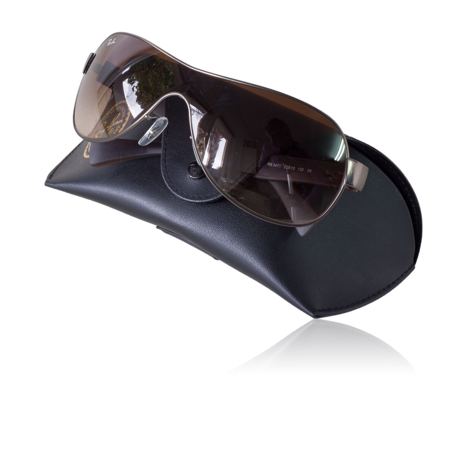 Olympus M.Zuiko Digital ED 12-100mm F4.0 IS Pro sample photo. Ray-ban sunglasses, glasses, sunglasses photography
