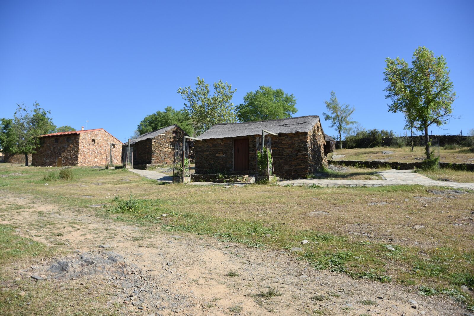 Nikon D7200 sample photo. Extremadura, monfrag e, huts photography
