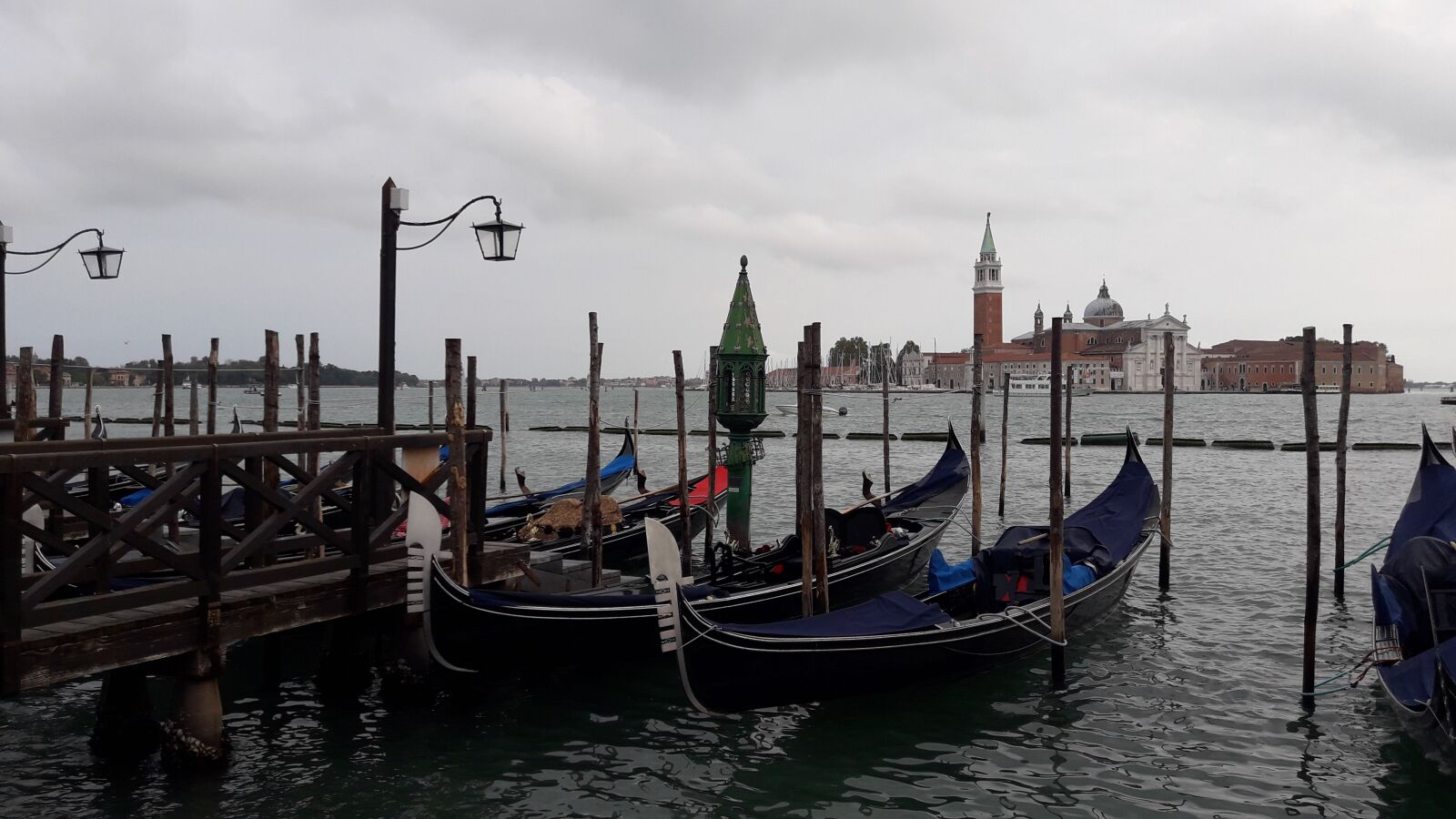 Samsung Galaxy J7 Neo sample photo. Venecia, gondola, venice photography