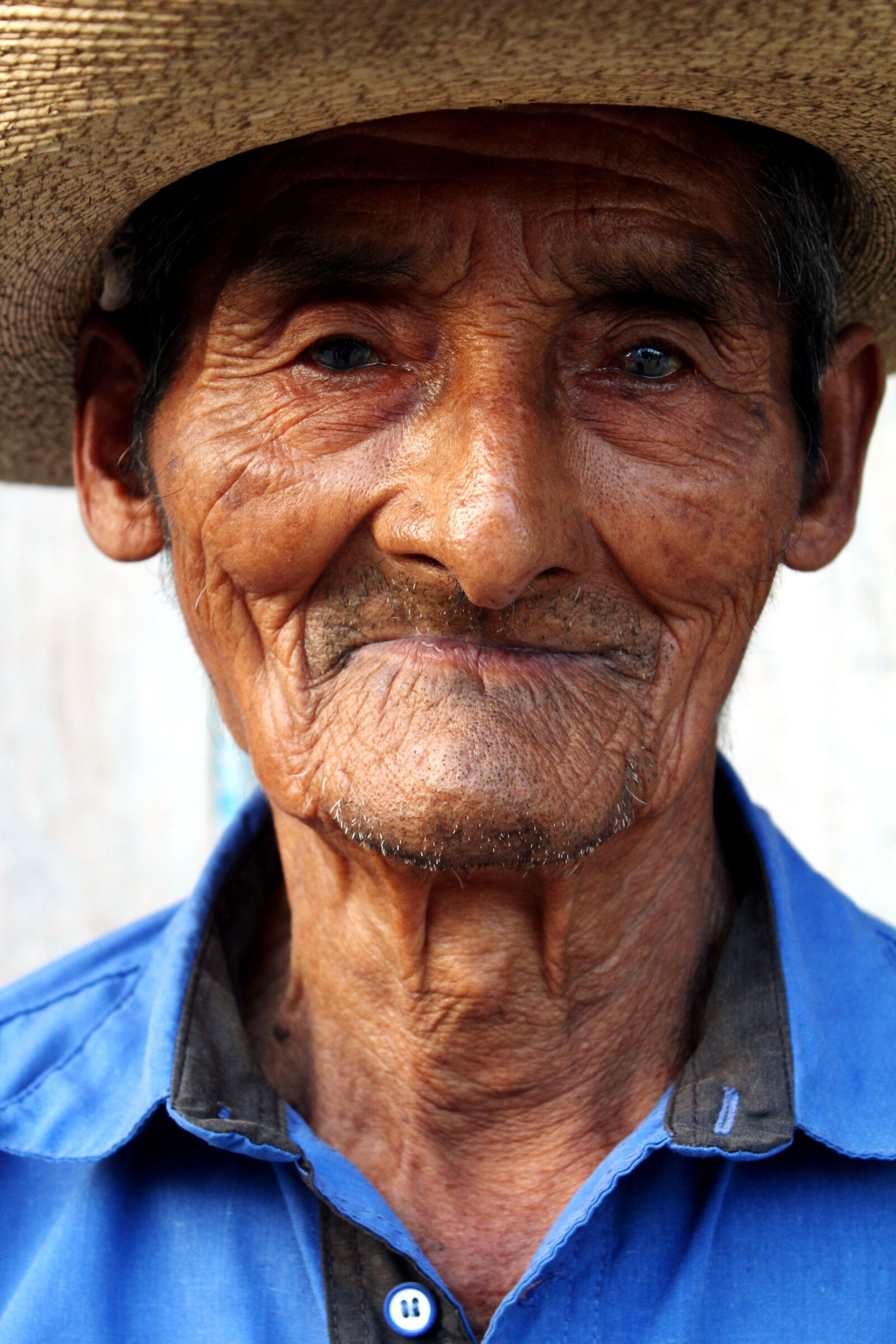 Canon EOS 1200D (EOS Rebel T5 / EOS Kiss X70 / EOS Hi) sample photo. Indian, mexican, grandfather photography