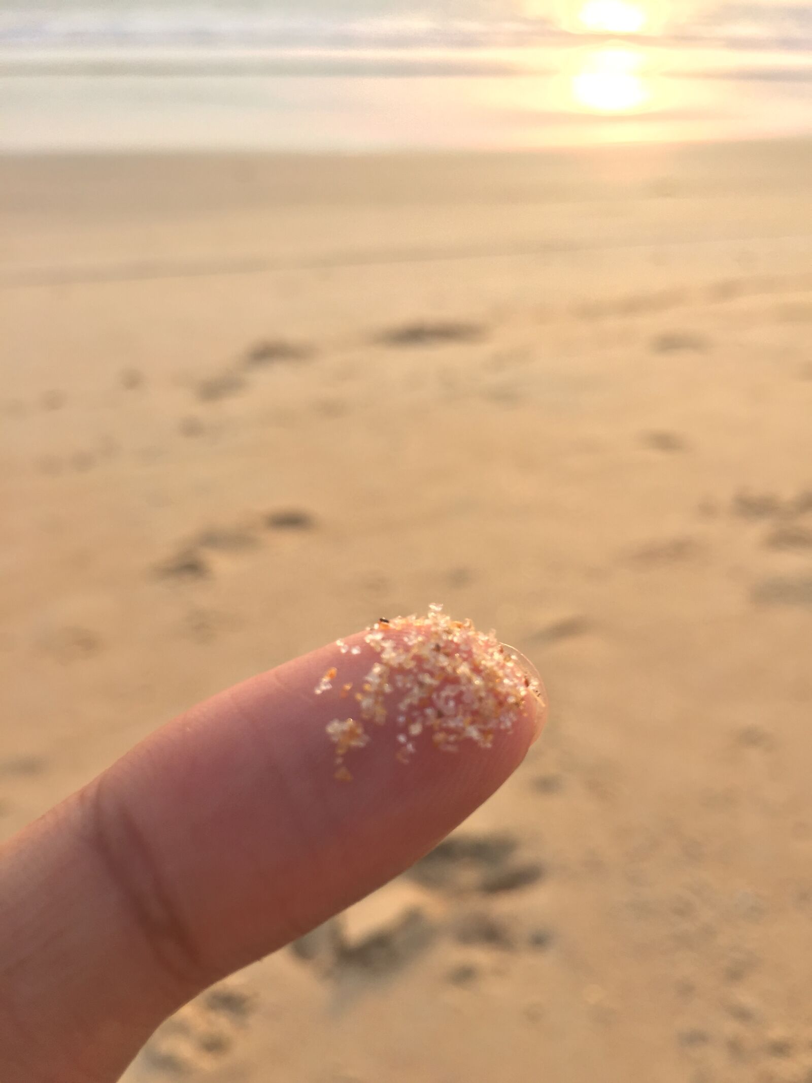 iPhone 6 back camera 4.15mm f/2.2 sample photo. Sand, beach photography