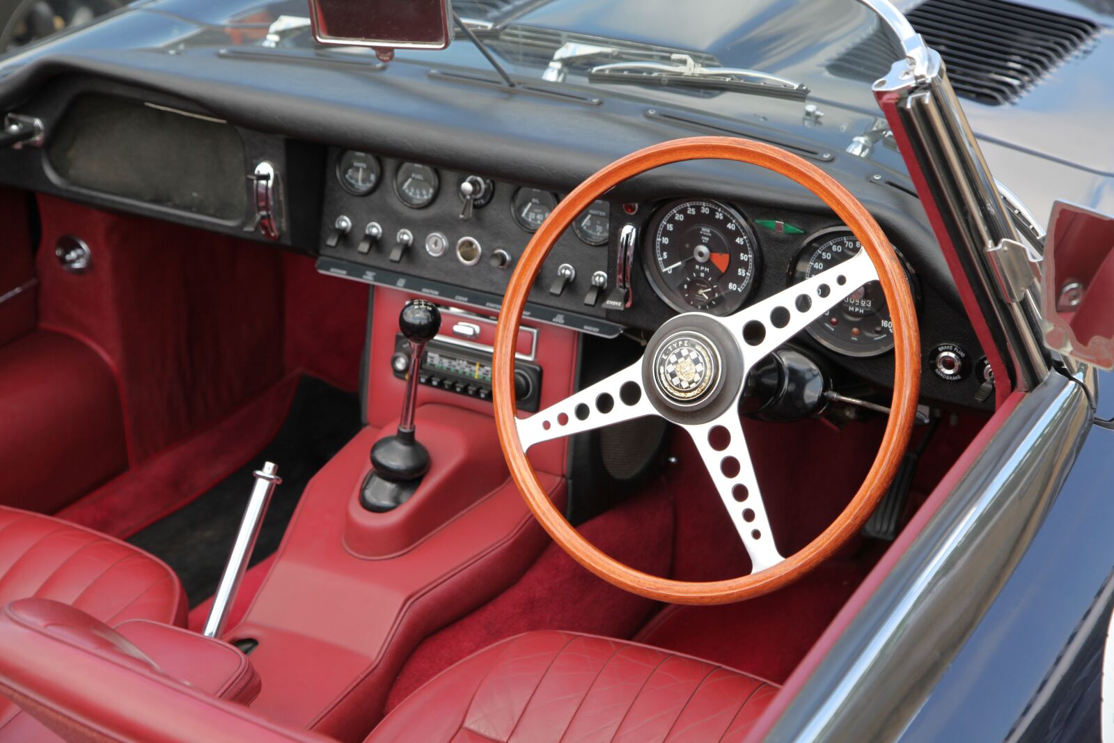 Canon EOS 5D Mark II sample photo. Car, steering wheel, classical photography