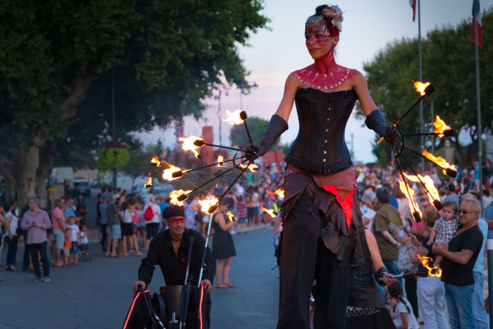 Nikon D750 sample photo. Fire, juggler, holidays photography