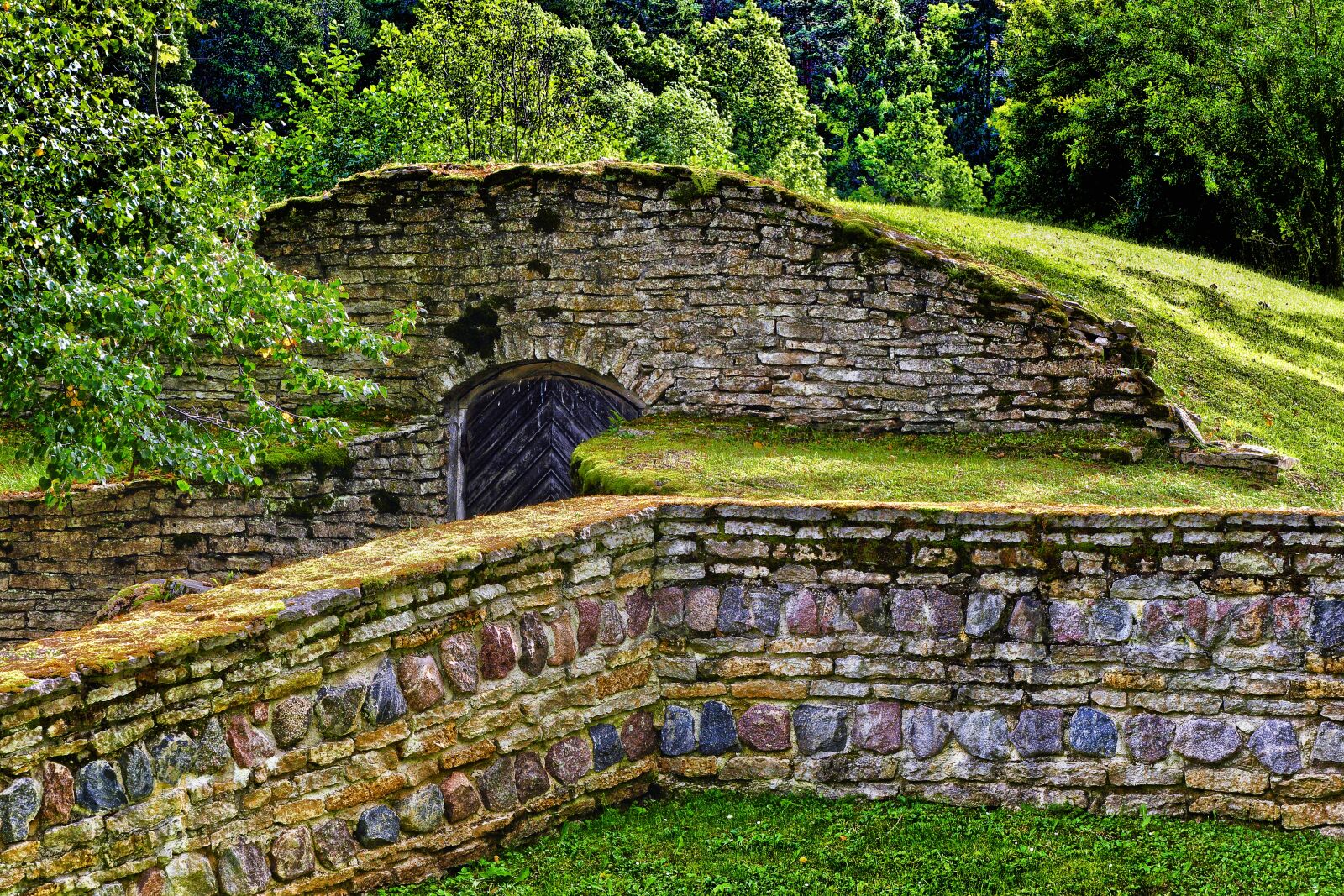 Panasonic Lumix DMC-FZ1000 sample photo. Dry stone wall, keller photography