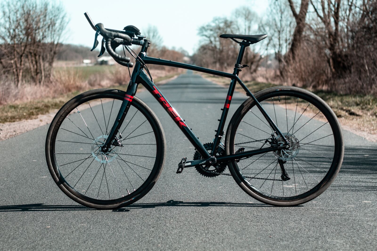 Canon EOS 700D (EOS Rebel T5i / EOS Kiss X7i) sample photo. Bike, way, asphalt photography