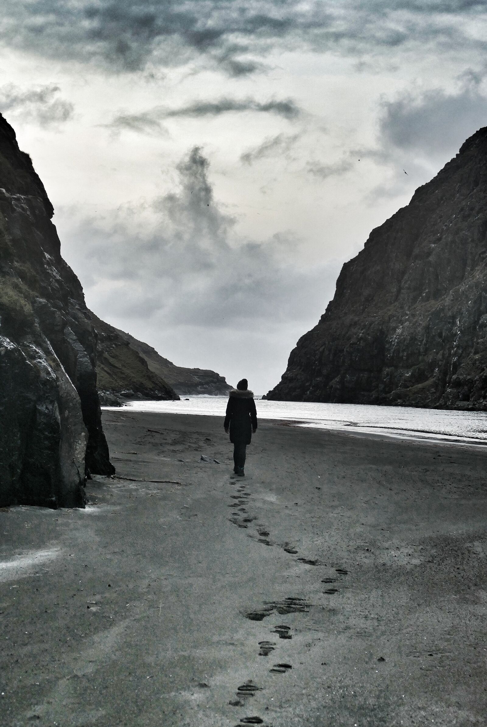 Panasonic Lumix DMC-FZ1000 sample photo. Faroe islands, nordic, solitude photography