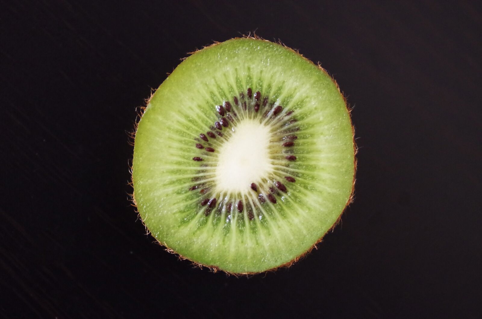 Pentax K-500 sample photo. Kiwi, fruit, green photography