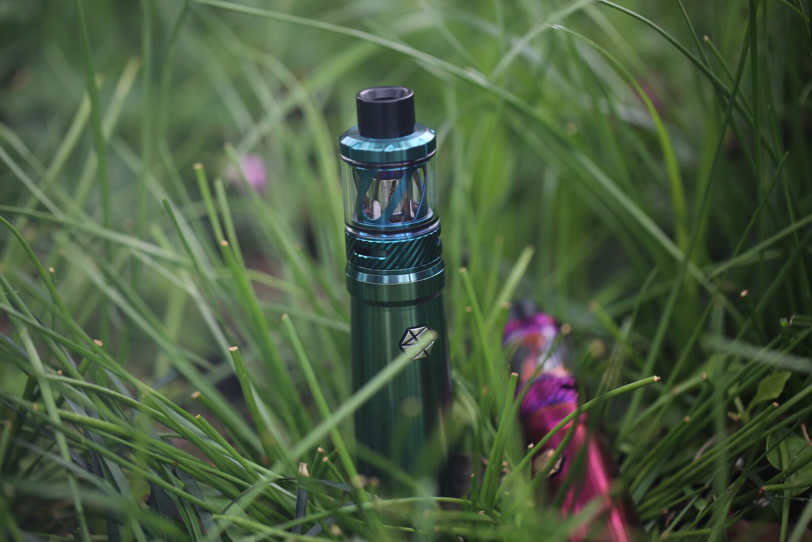 Canon EF 100mm F2.8L Macro IS USM sample photo. Vape, electronic cigarette, uwell photography
