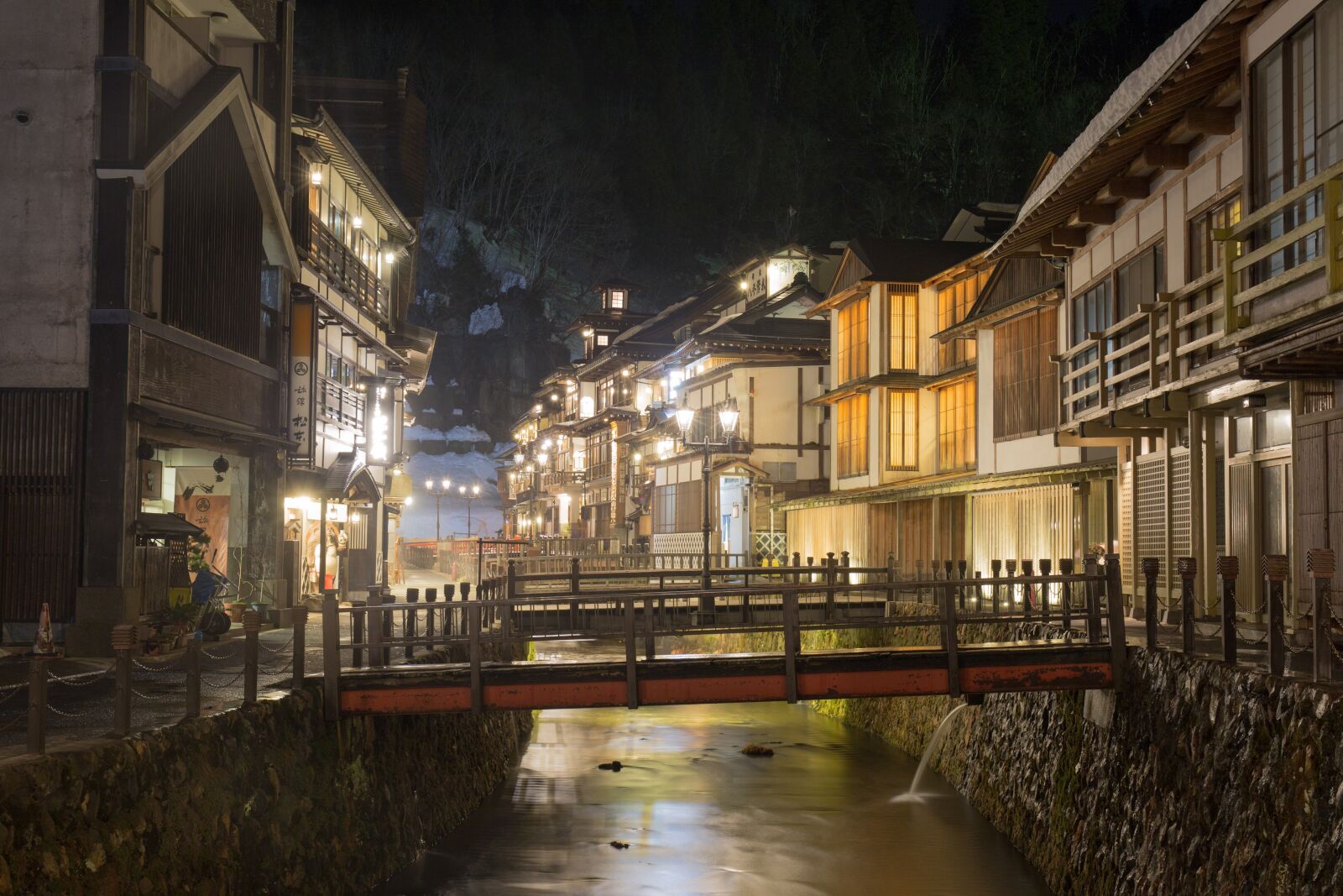 Canon EF 24-70mm F4L IS USM sample photo. Japan, hot springs, inn photography