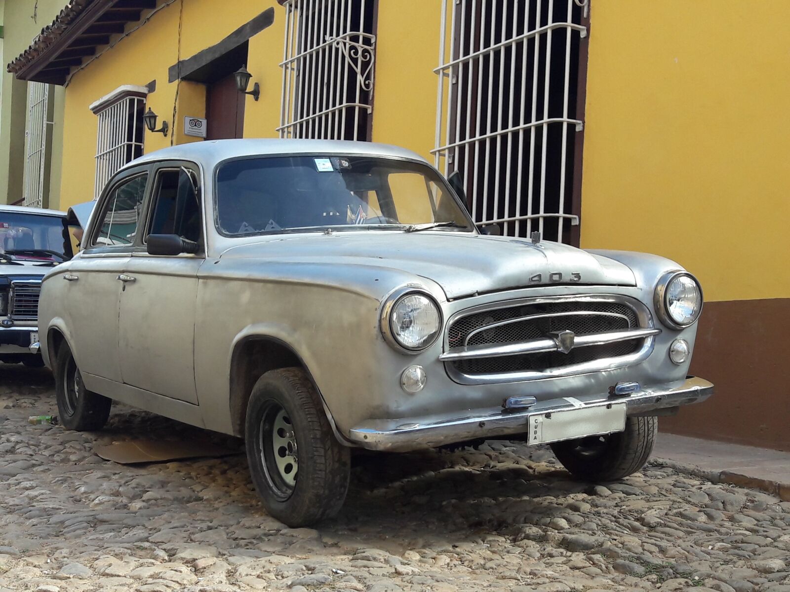 Samsung Galaxy A5(2016) sample photo. Peugeot, 403, to, cuba photography